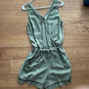 Cloth and Stone olive green Romper